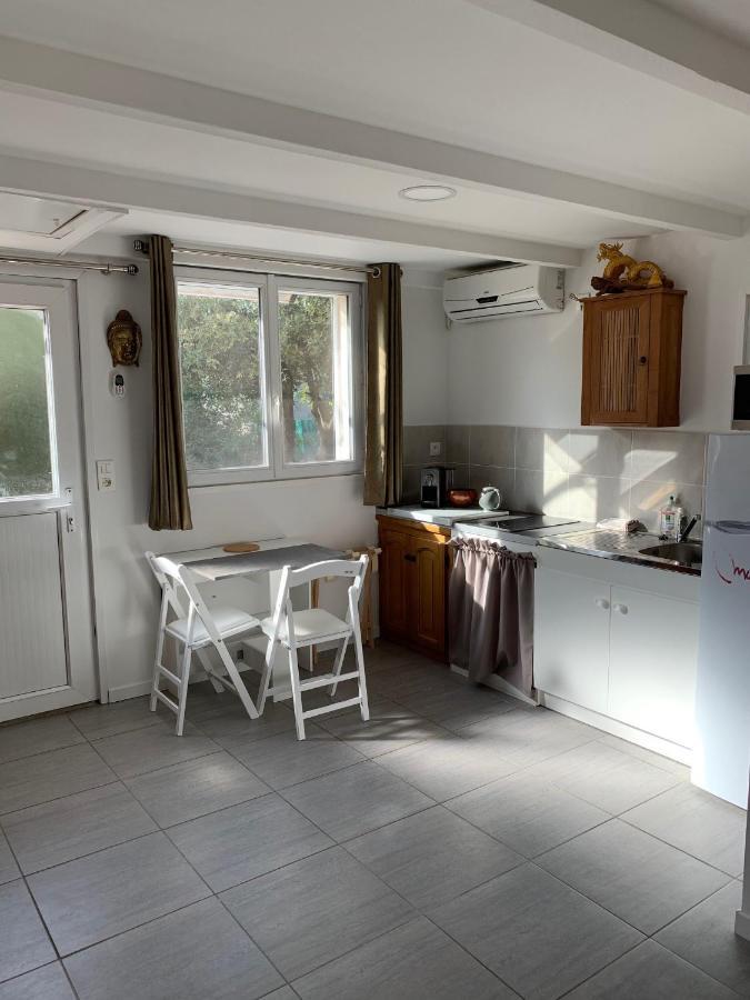 Joli Studio Independant 20M² Avec Jardin Saint-Maximin Exteriör bild