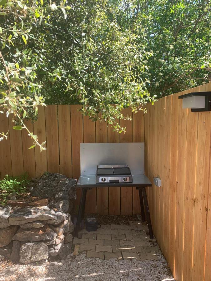 Joli Studio Independant 20M² Avec Jardin Saint-Maximin Exteriör bild