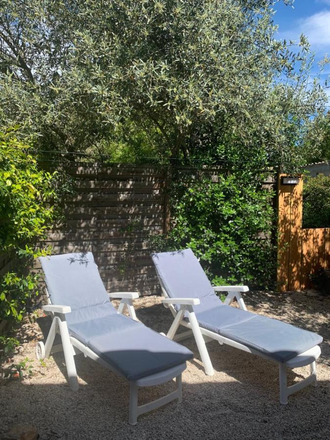 Joli Studio Independant 20M² Avec Jardin Saint-Maximin Exteriör bild
